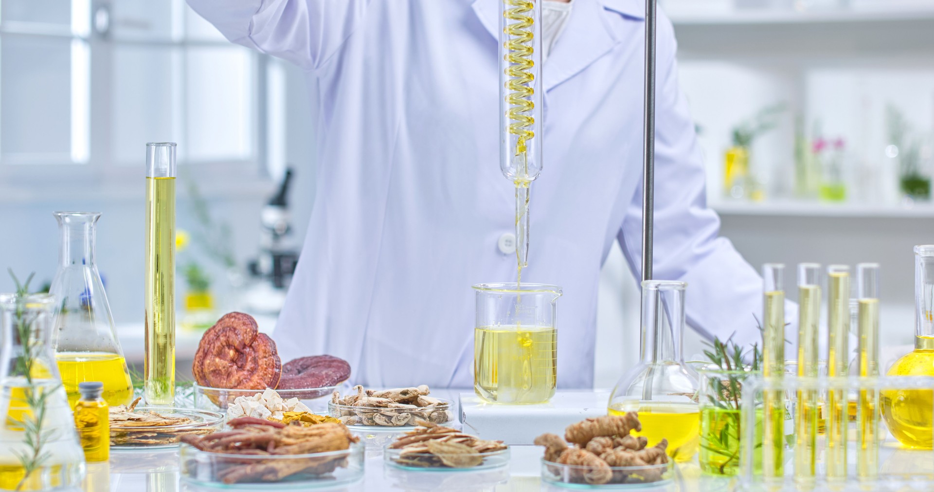 Template photo of Oriental medicine experiment in modern laboratory
